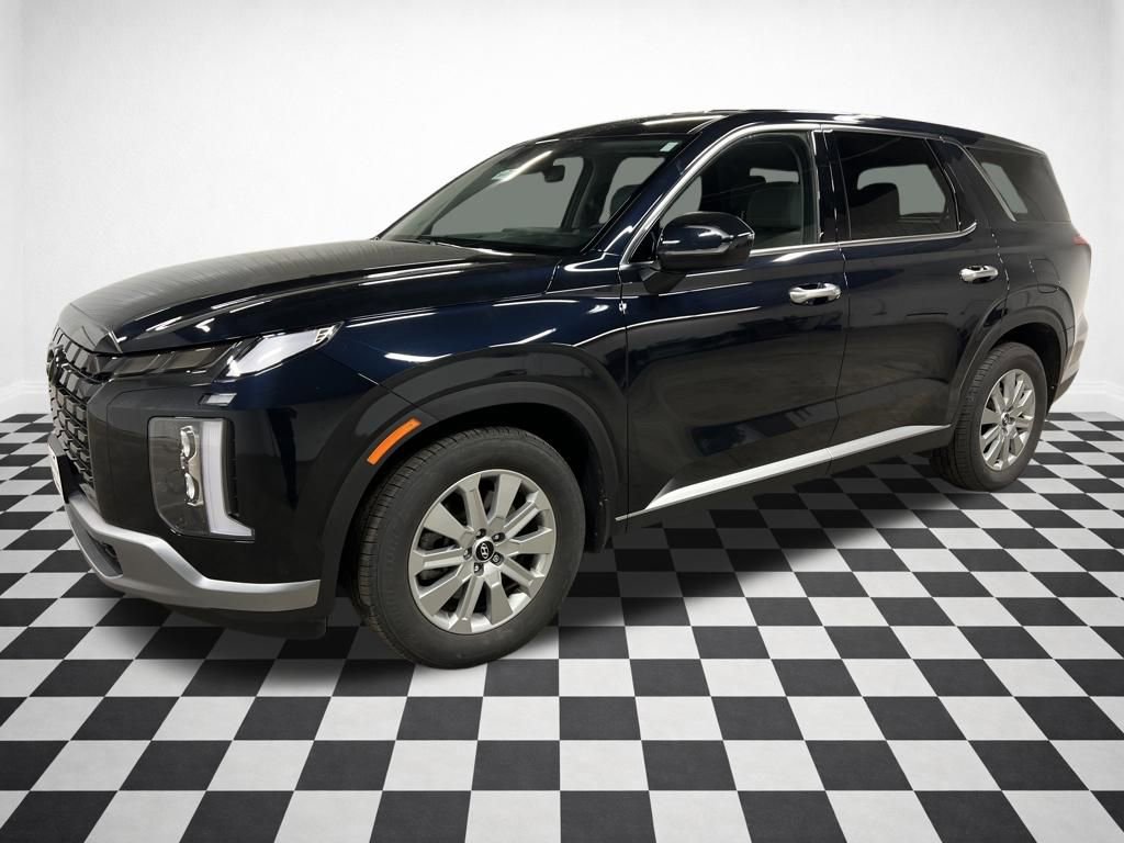 Used 2023 Hyundai Palisade SE w/ Cargo Package image 4