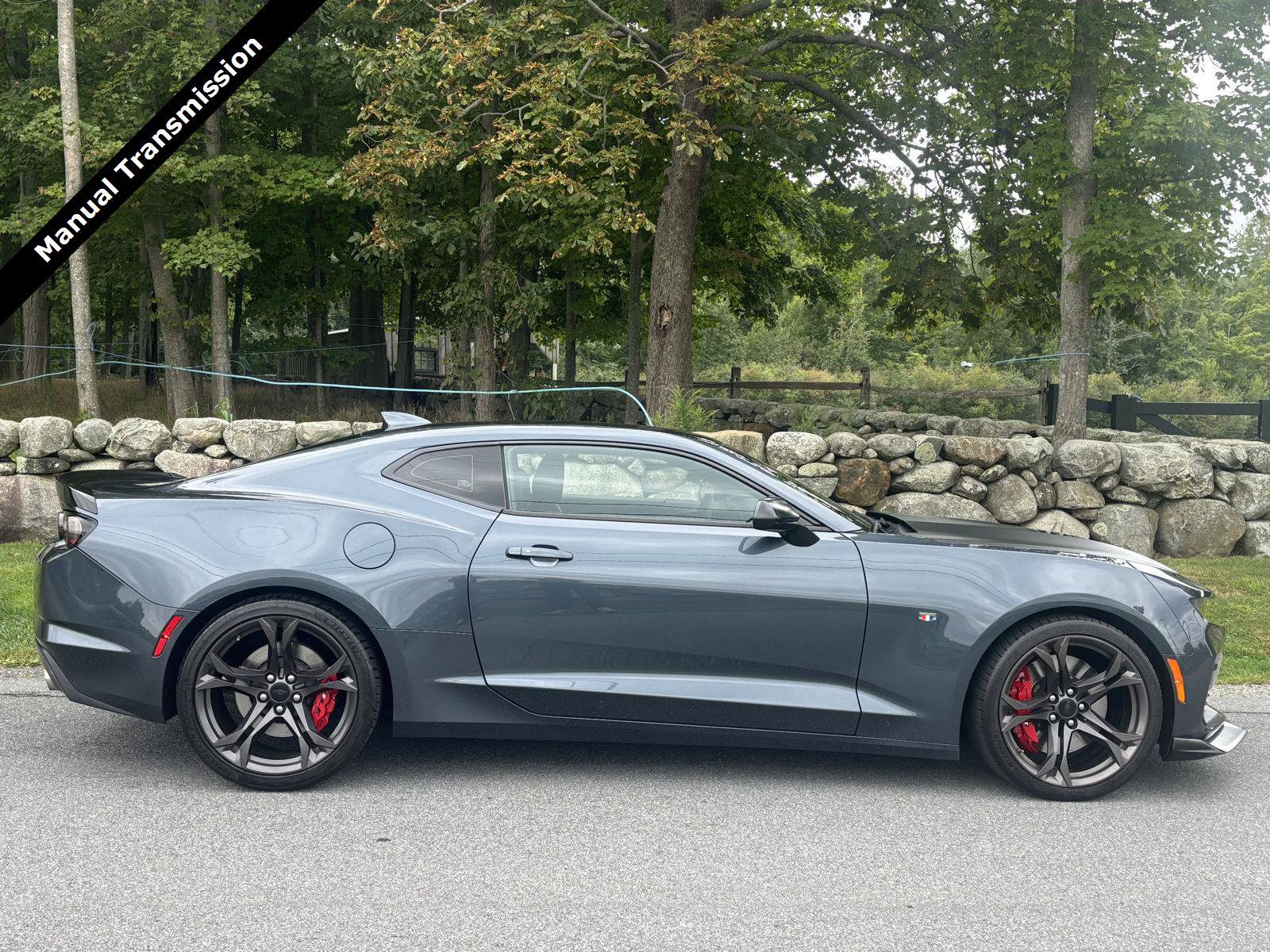 Used 2019 Chevrolet Camaro SS RWD image 2