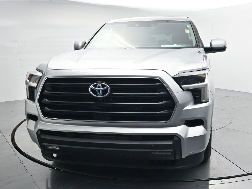 Used 2024 Toyota Sequoia SR5 w/ SR5 Premium Package AWD/4WD image 3