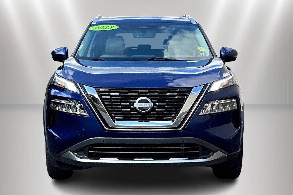Used 2023 Nissan Rogue SL w/ SL Premium Package image 2