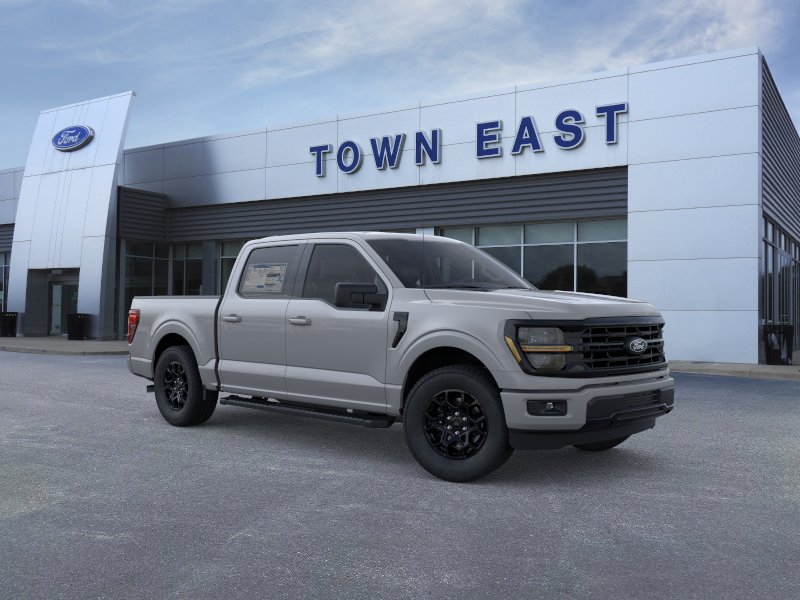 New 2026 Ford F150 XLT w/ XLT Black Appearance Package RWD image 31