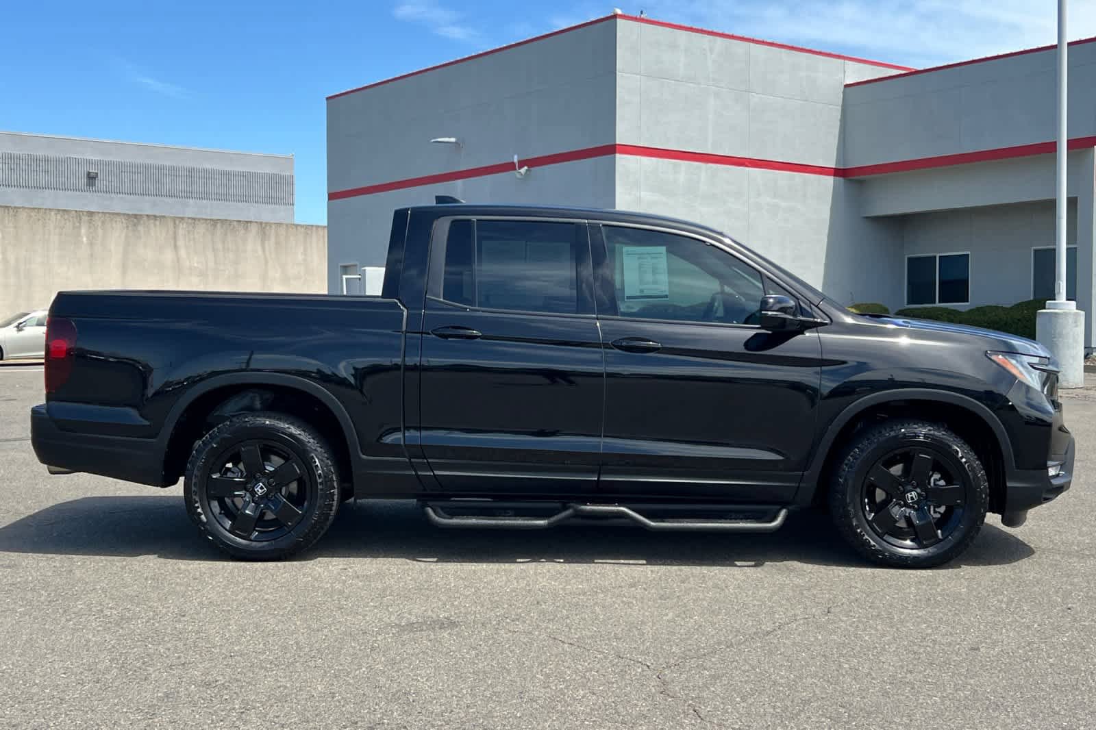 Used 2024 Honda Ridgeline Black Edition image 6