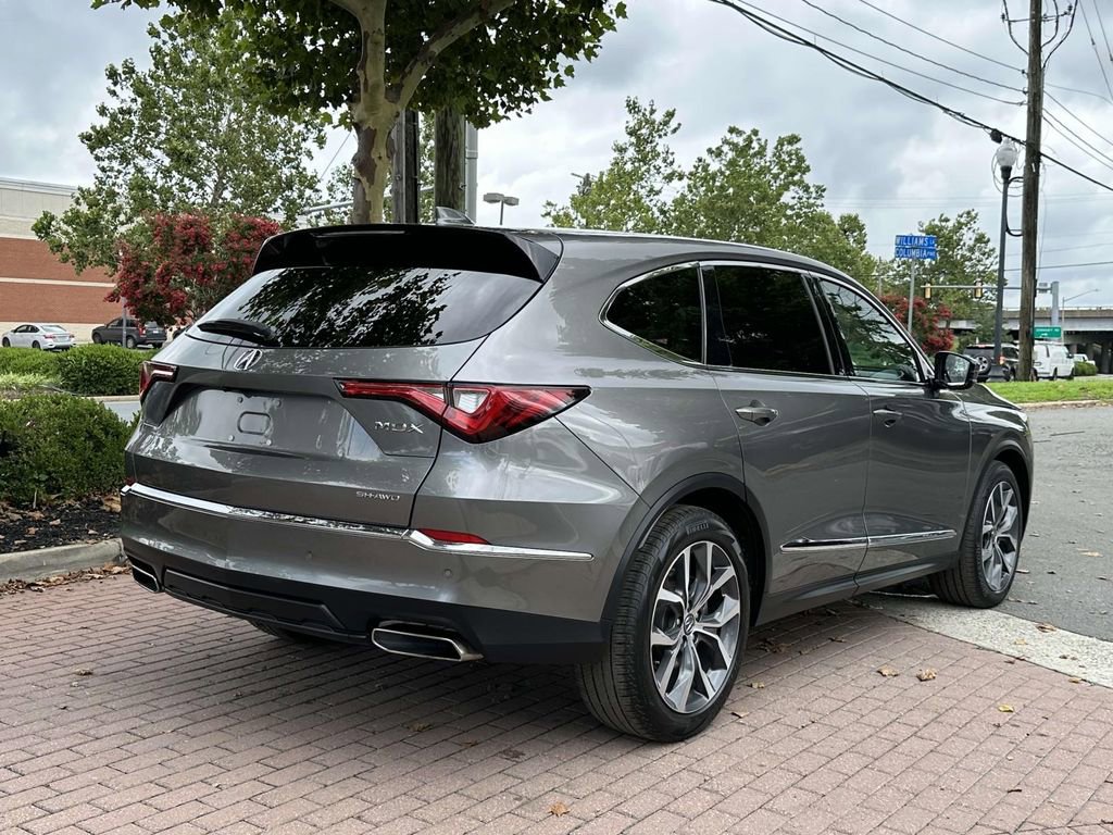 Certified 2023 Acura MDX SH-AWD w/ Technology Package image 3