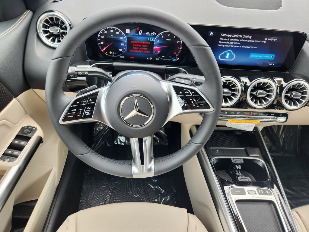 Used 2026 Mercedes-Benz GLA 250 4MATIC image 26