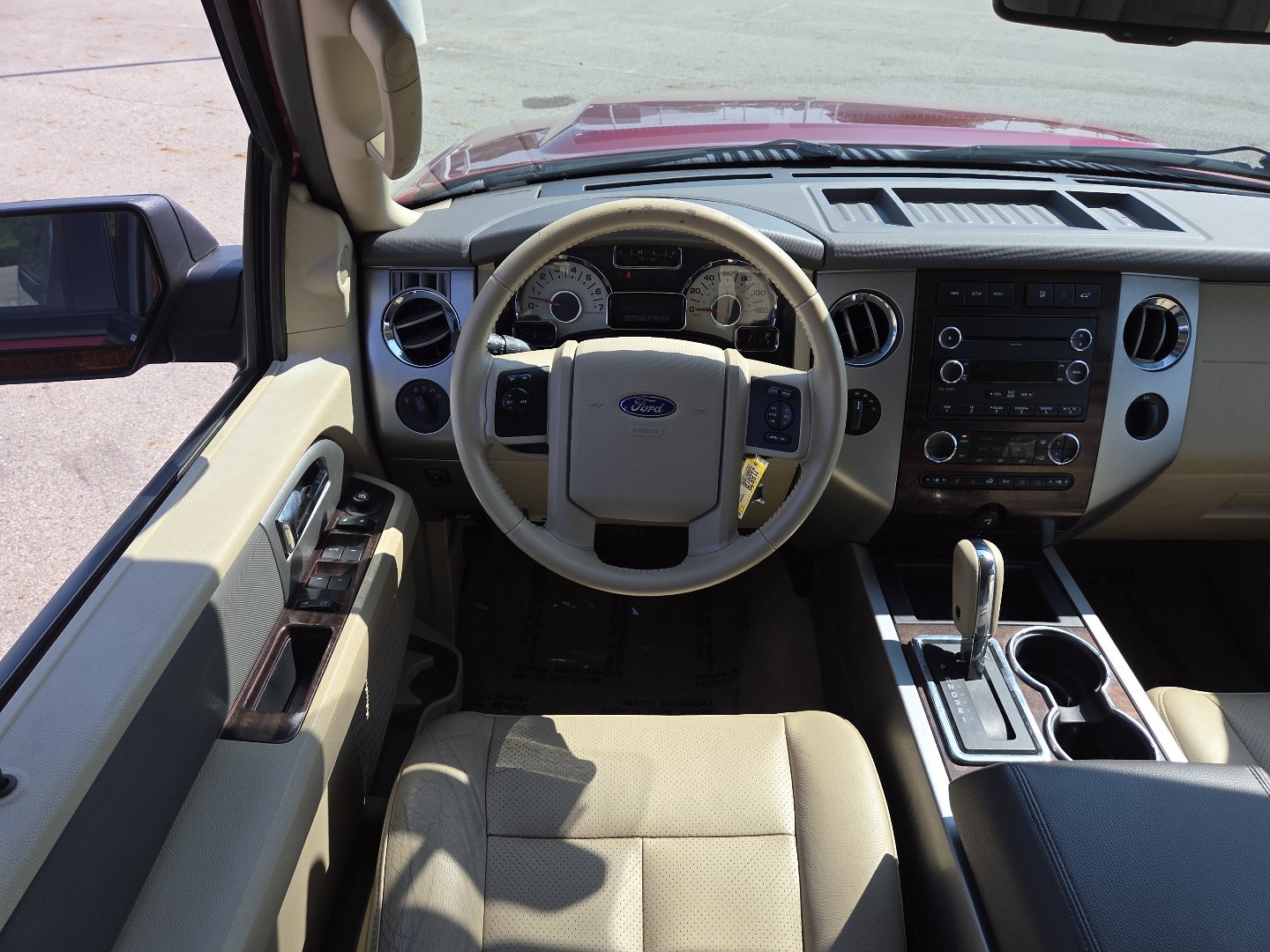 Used 2014 Ford Expedition EL XLT w/ Equipment Group 202A AWD/4WD image 24