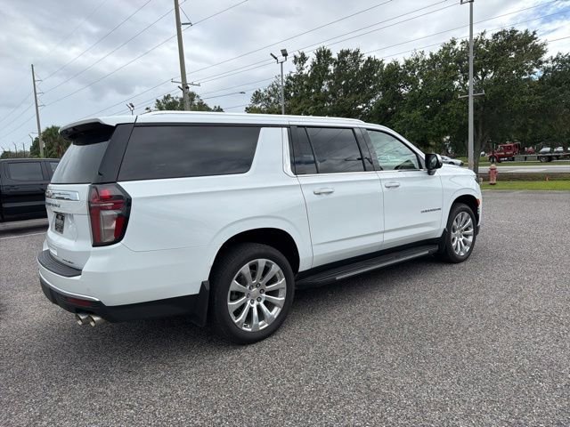 Used 2021 Chevrolet Suburban Premier w/ Premium Package RWD image 5
