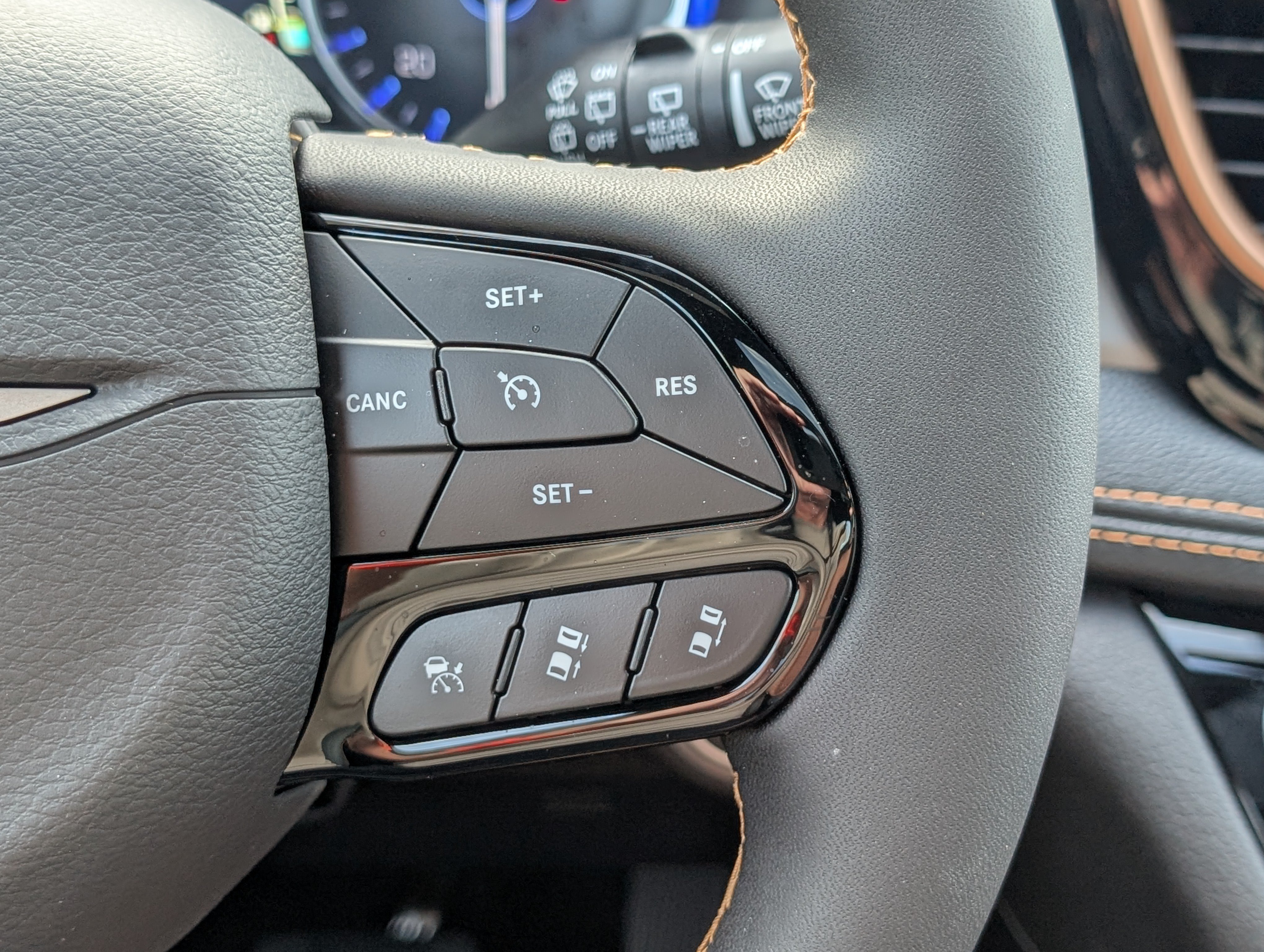 New 2027 Chrysler Pacifica Pinnacle w/ Theater Group AWD/4WD image 28