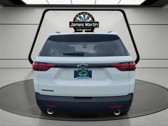 Certified 2023 Chevrolet Traverse LS w/ Midnight/Sport Edition FWD image 5