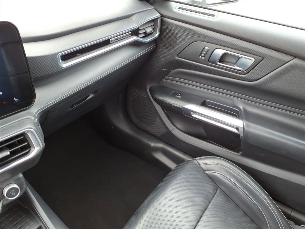 Used 2024 Ford Mustang Premium image 30