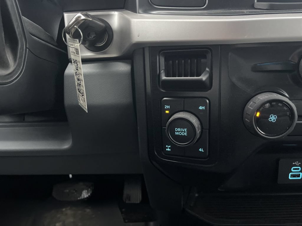Used 2025 Ford F250 XL w/ STX Appearance Package AWD/4WD image 23