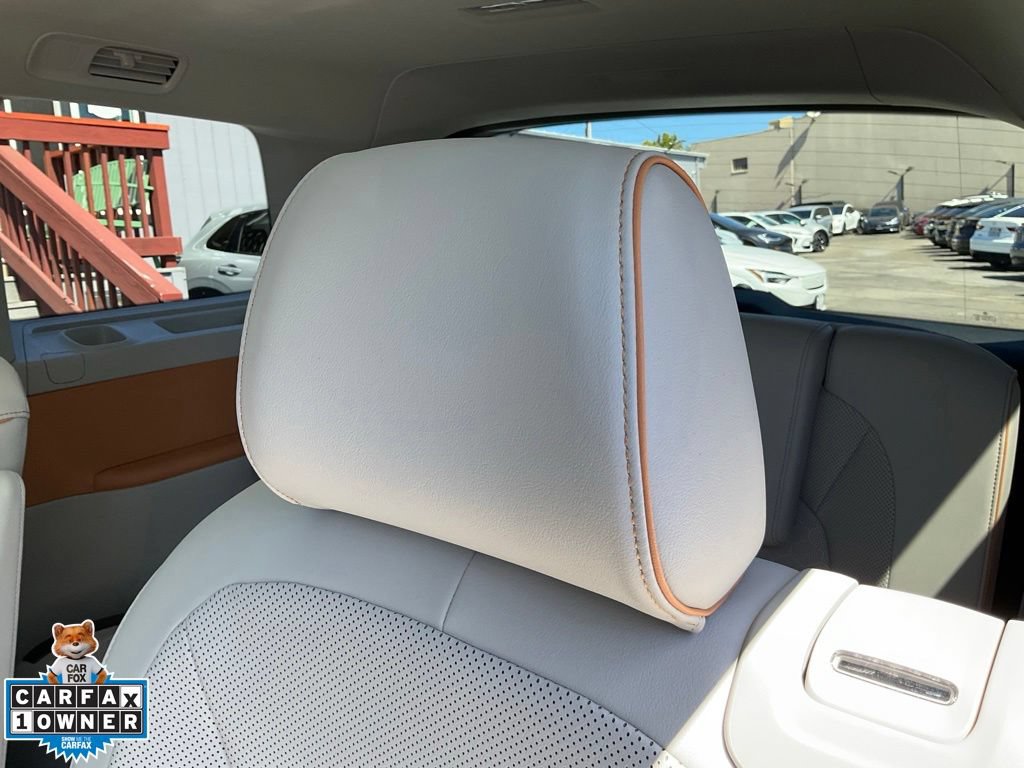 Used 2025 Volkswagen ID. Buzz 1st Edition AWD/4WD image 28