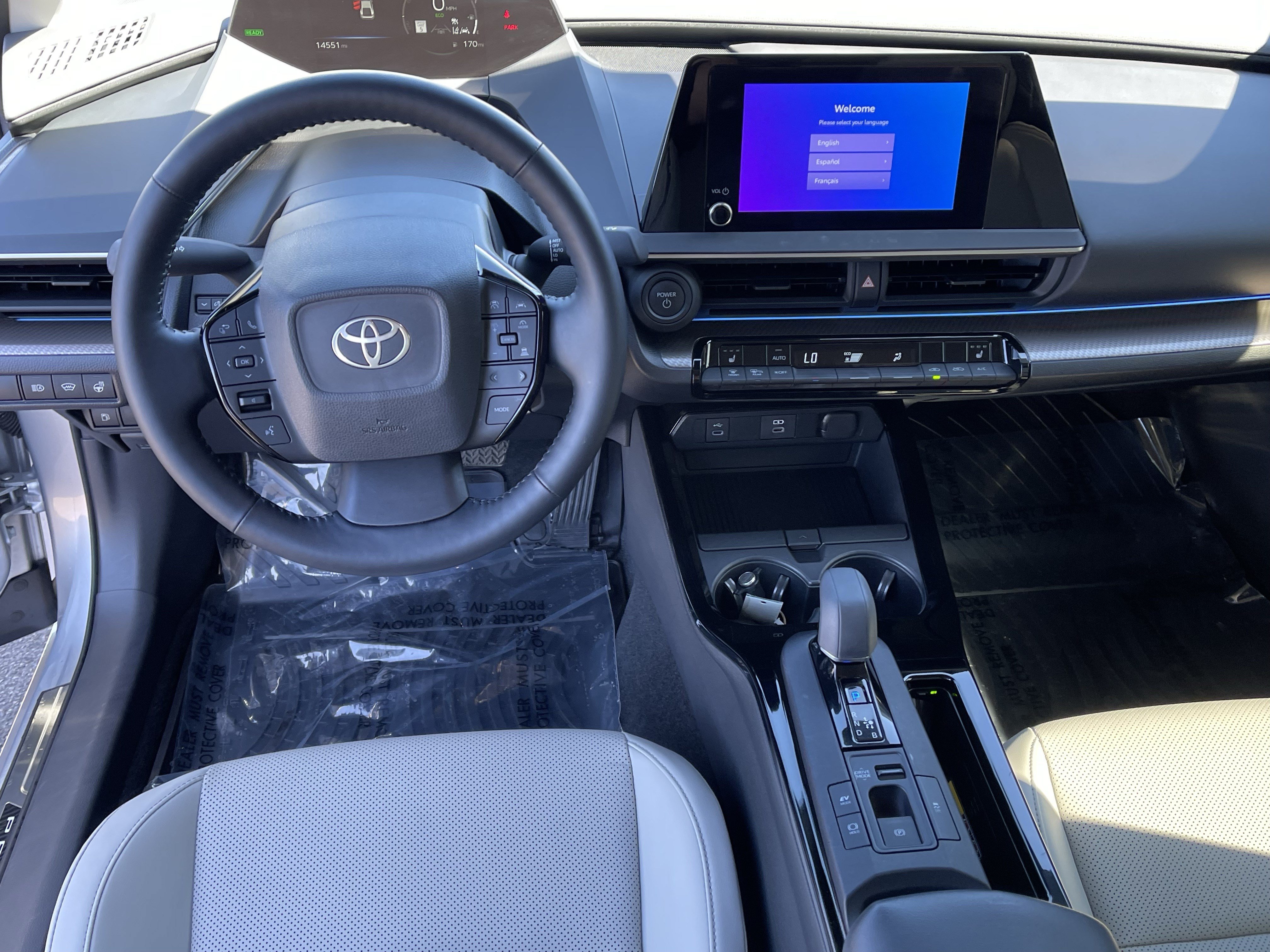 Used 2024 Toyota Prius XLE FWD image 12