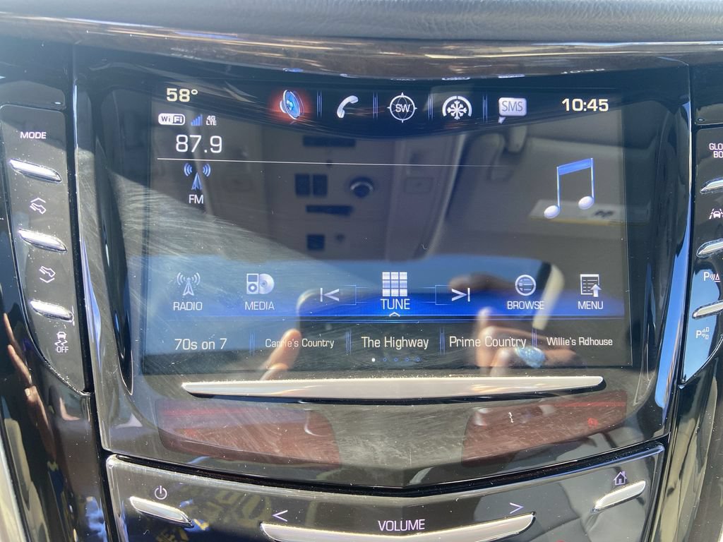 Certified 2020 Cadillac Escalade Premium Luxury AWD/4WD image 21