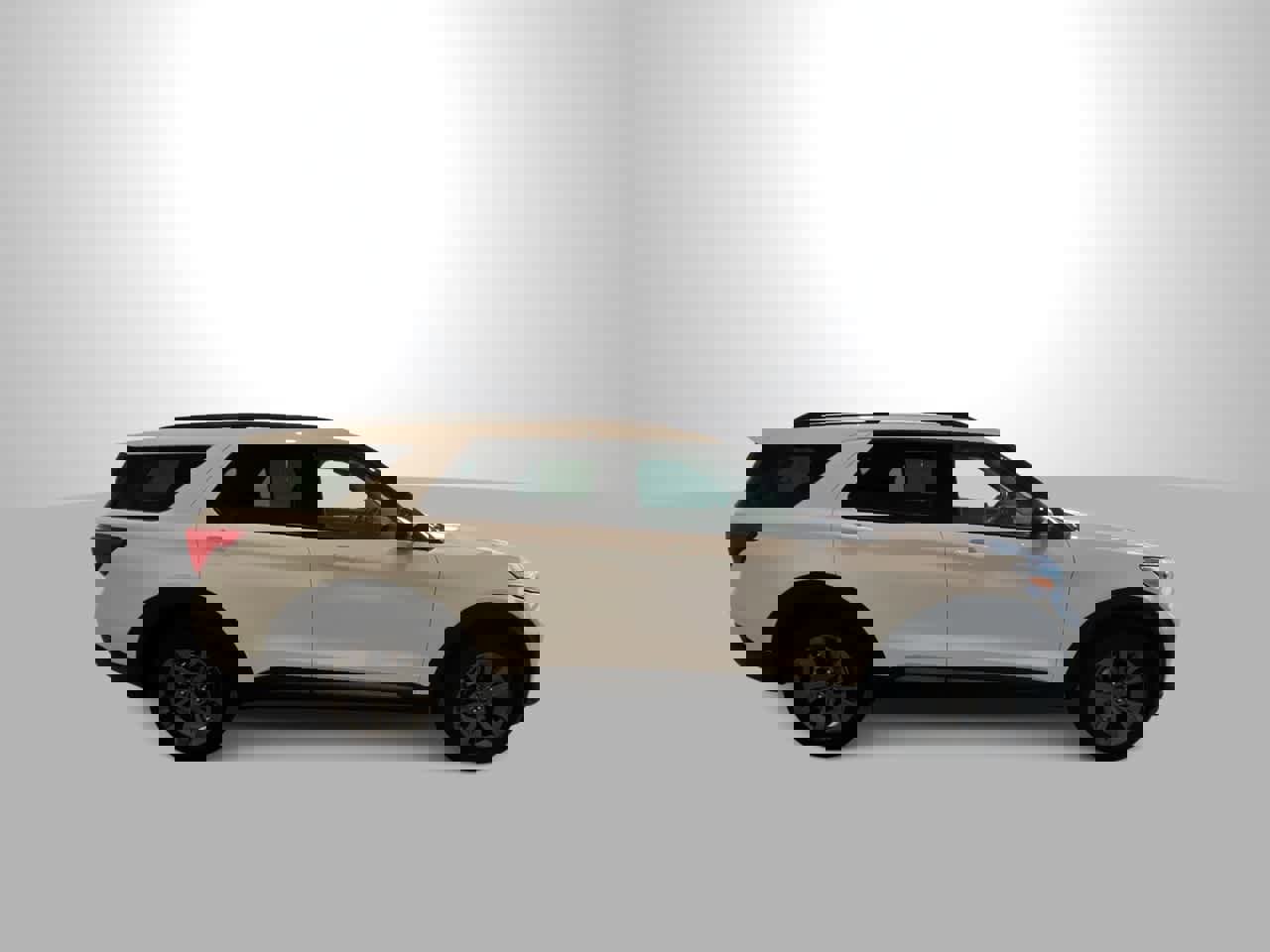 Used 2022 Ford Explorer XLT w/ Equipment Group 202A image 9