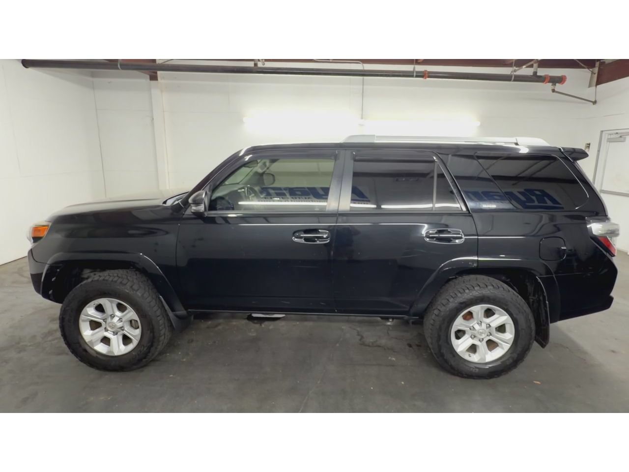 Used 2015 Toyota 4Runner SR5 Premium RWD image 5