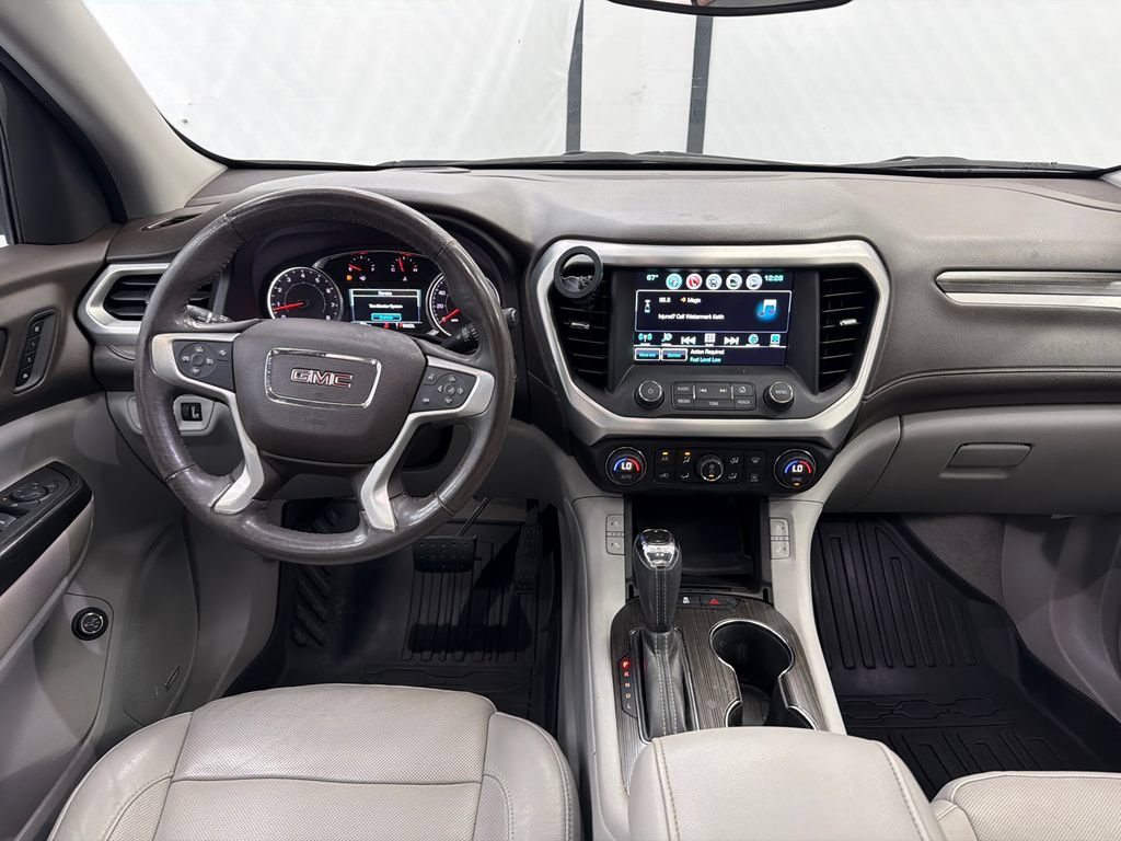 Used 2017 GMC Acadia SLT w/ LPO, Cargo Package FWD image 24