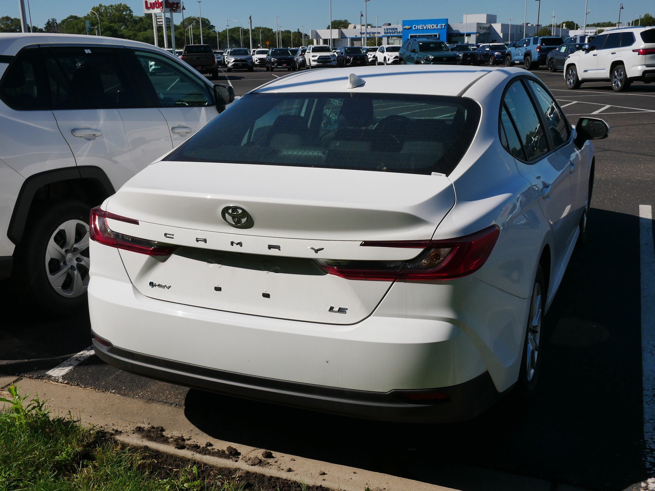 Used 2026 Toyota Camry LE FWD image 7