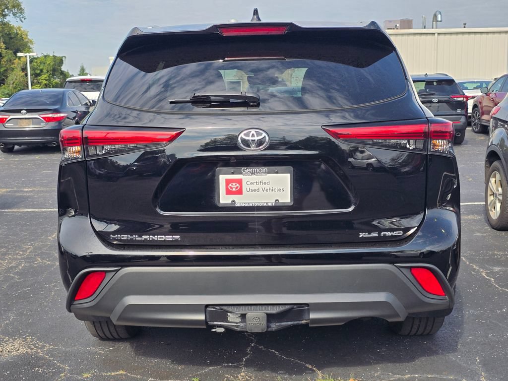 Used 2022 Toyota Highlander XLE AWD/4WD image 7