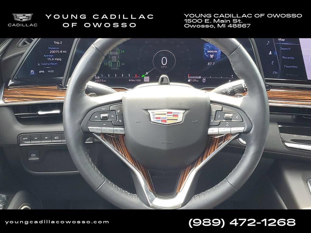 Used 2024 Cadillac Escalade Premium Luxury AWD/4WD image 28