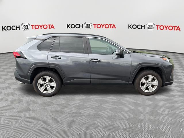 Used 2021 Toyota RAV4 XLE AWD/4WD image 9