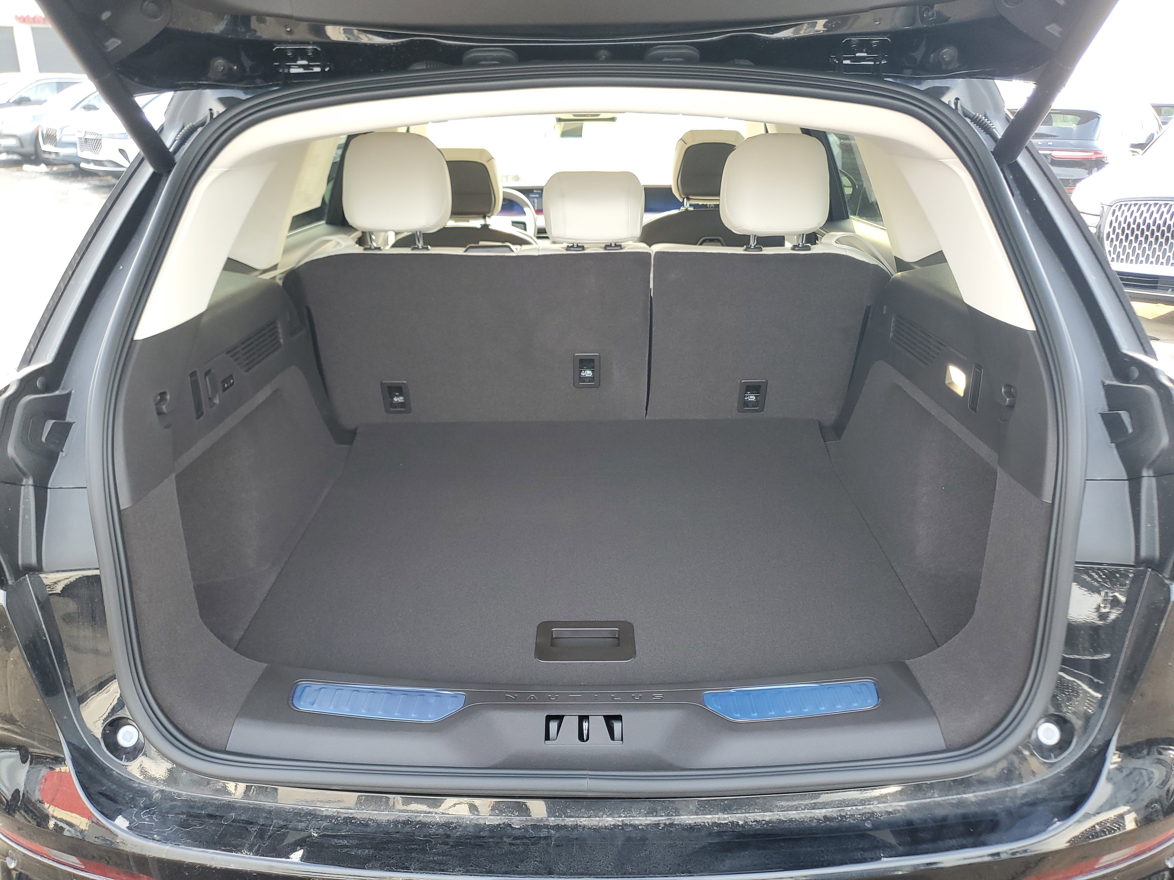 New 2026 Lincoln Nautilus Black Label image 32