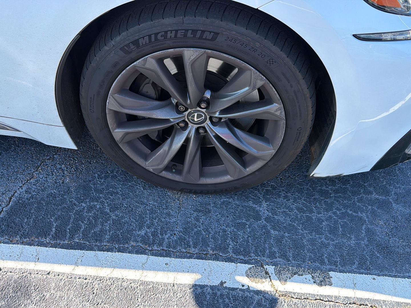Used 2018 Lexus LS 500 F Sport w/ Accessory Package (Z2) RWD image 7