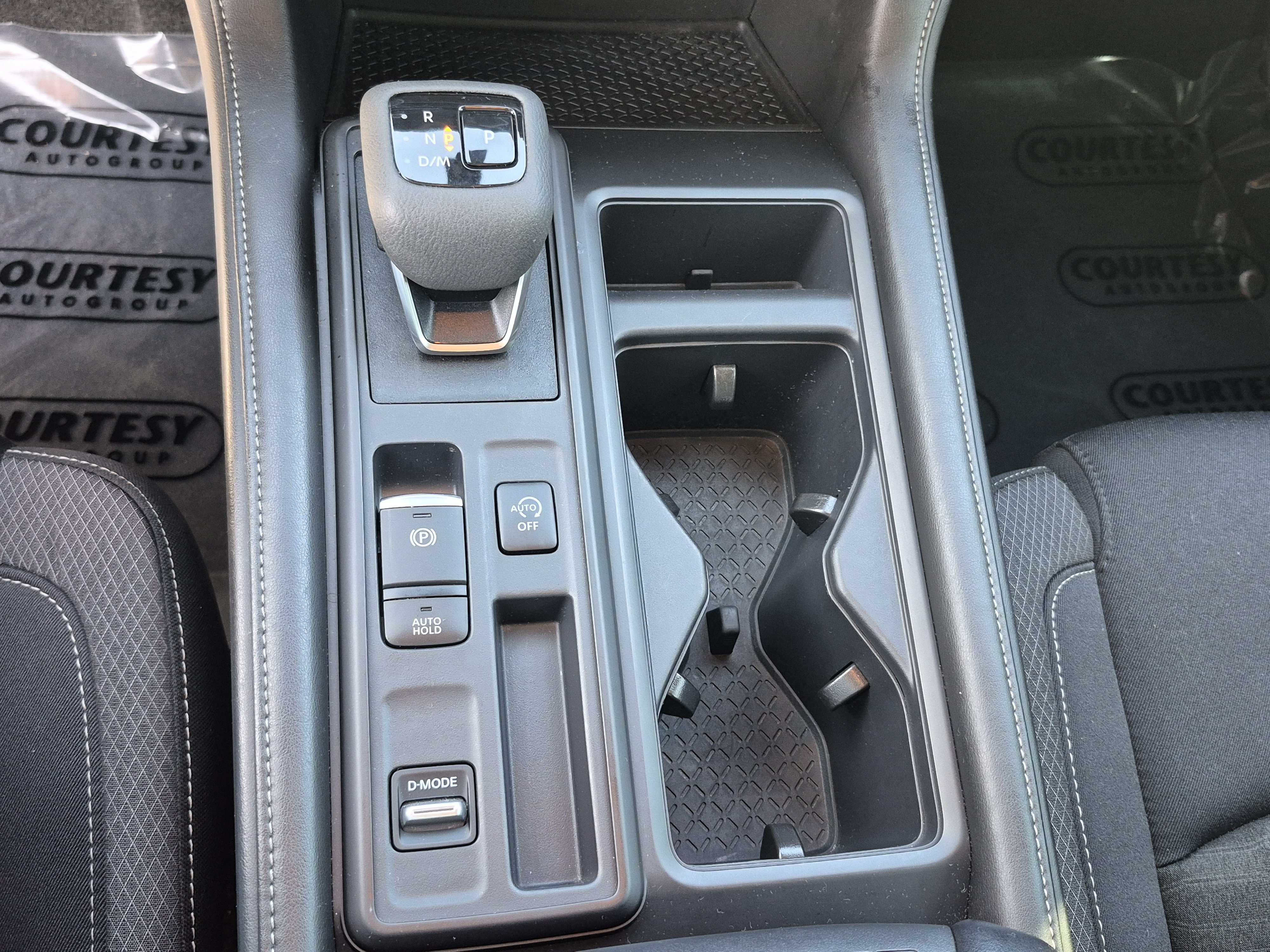 Certified 2025 Nissan Pathfinder S FWD image 30
