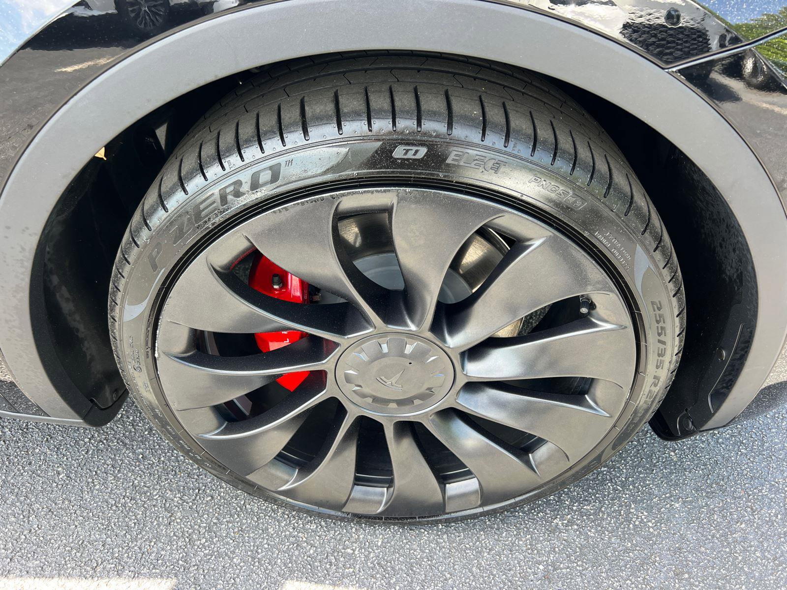 Used 2023 Tesla Model Y Performance image 13