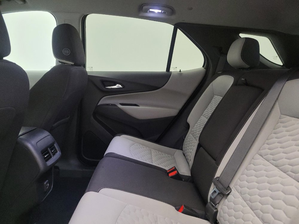 Used 2021 Chevrolet Equinox LS w/ LS Convenience Package image 18