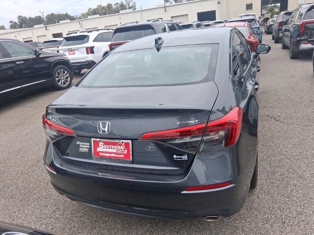 Used 2022 Honda Civic Sport image 5