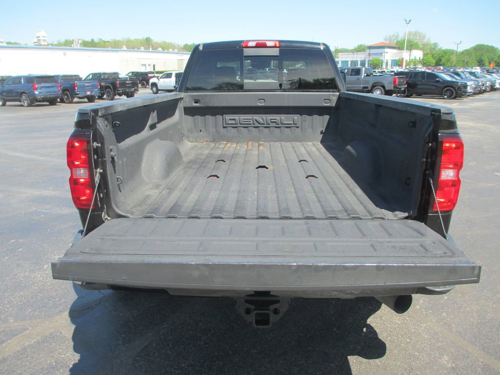 Used 2018 GMC Sierra 3500 Denali w/ Duramax Plus Package image 8