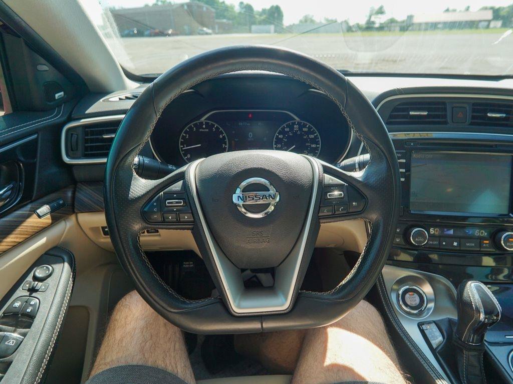 Used 2018 Nissan Maxima Platinum FWD image 21