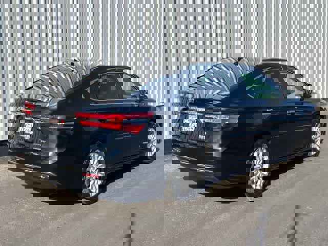 Used 2015 Toyota Avalon Limited image 7