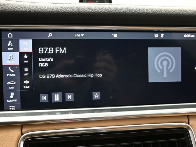 Used 2019 Porsche Panamera 4 w/ Premium Package image 23