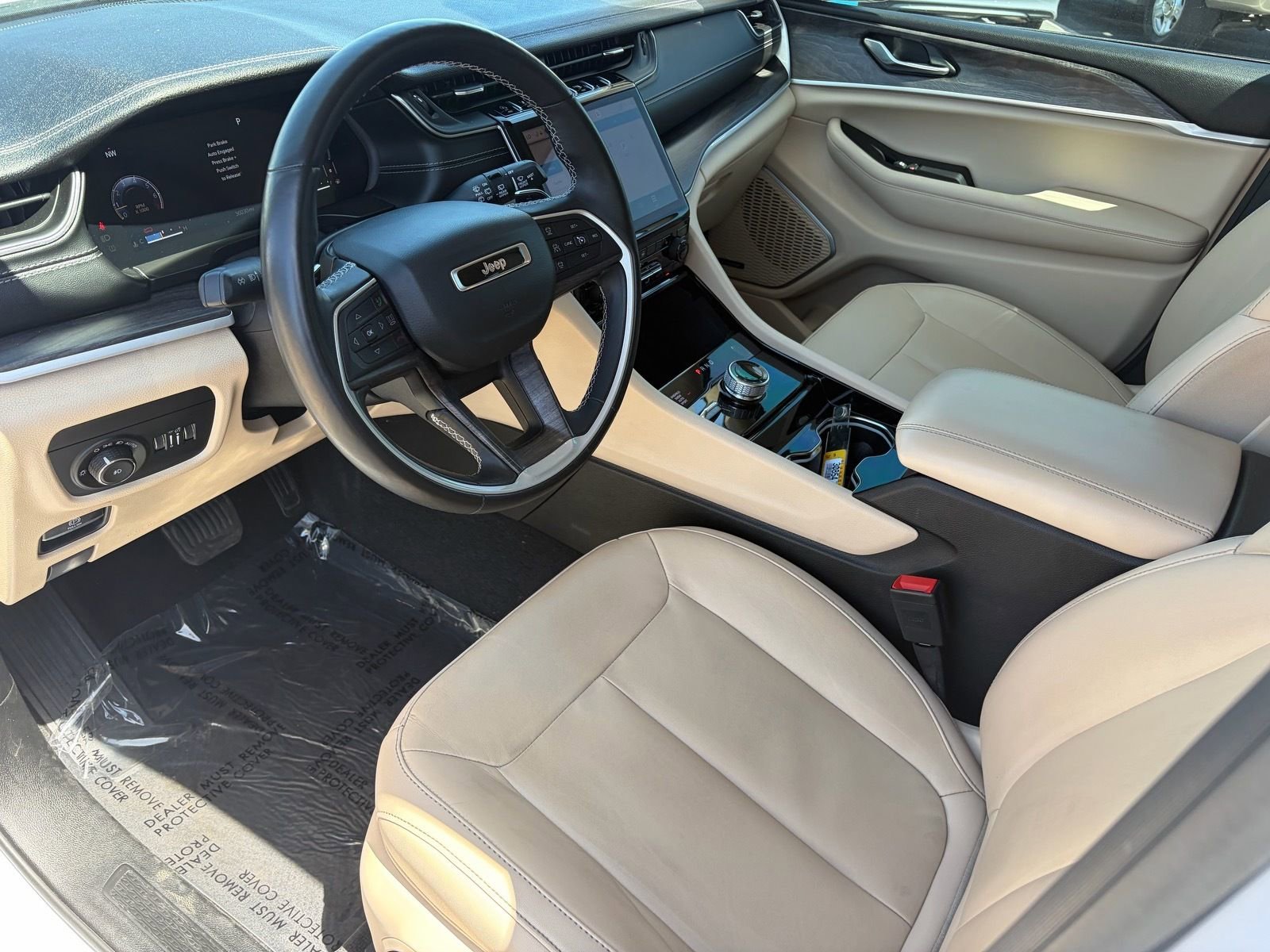 Used 2021 Jeep Grand Cherokee L Limited AWD/4WD image 13