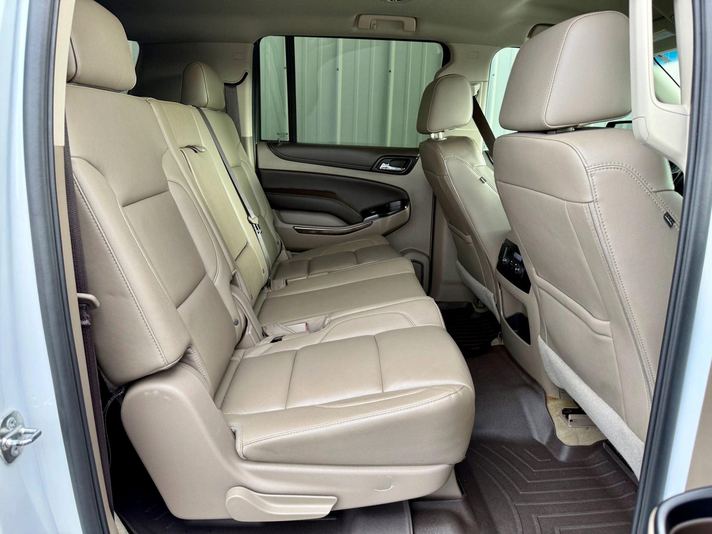Used 2017 Chevrolet Suburban LT AWD/4WD image 37