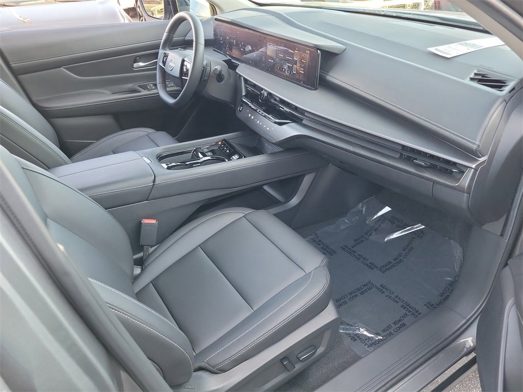 Used 2025 Nissan Murano SV image 16