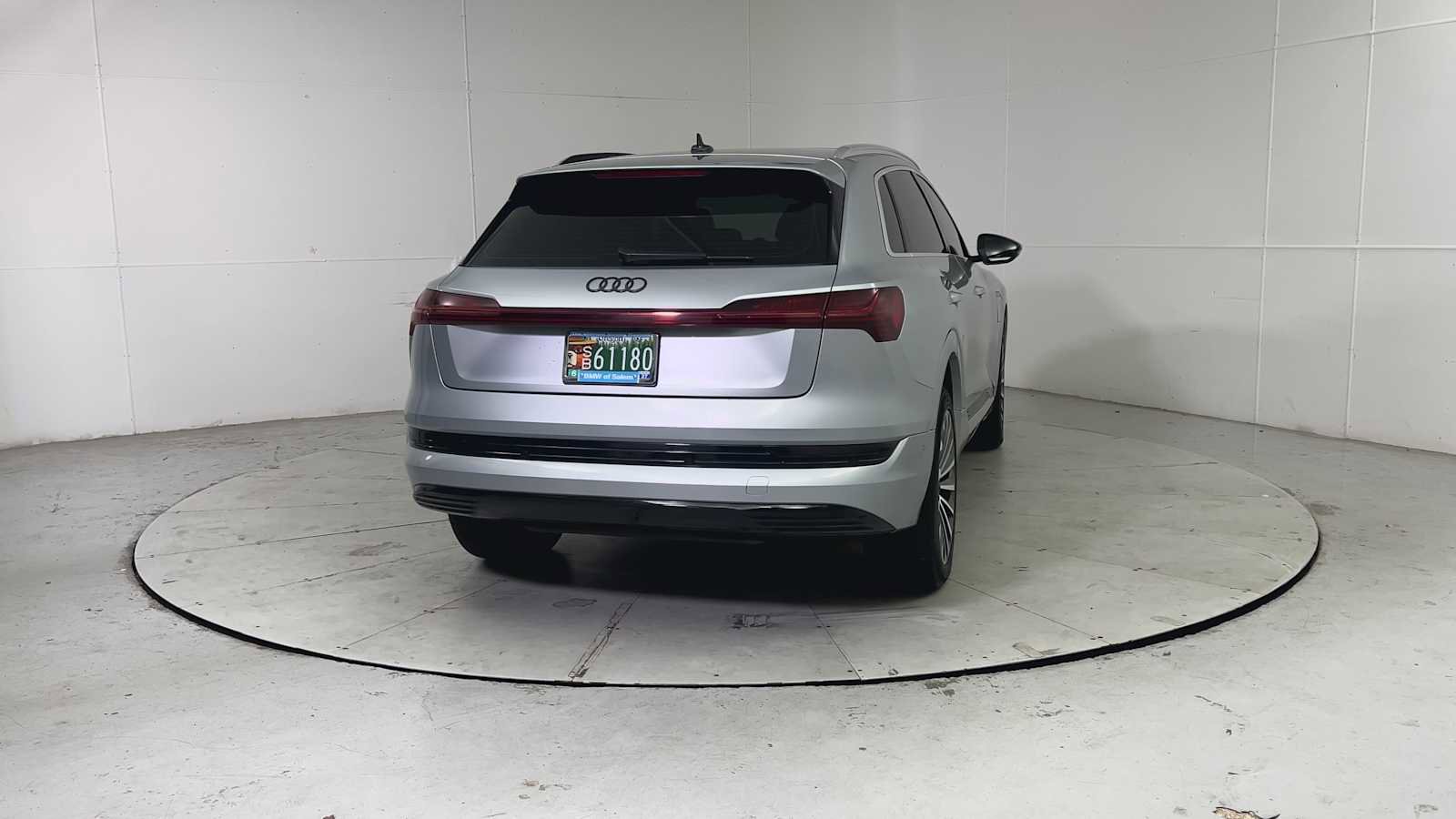 Used 2019 Audi e-tron Prestige video 2