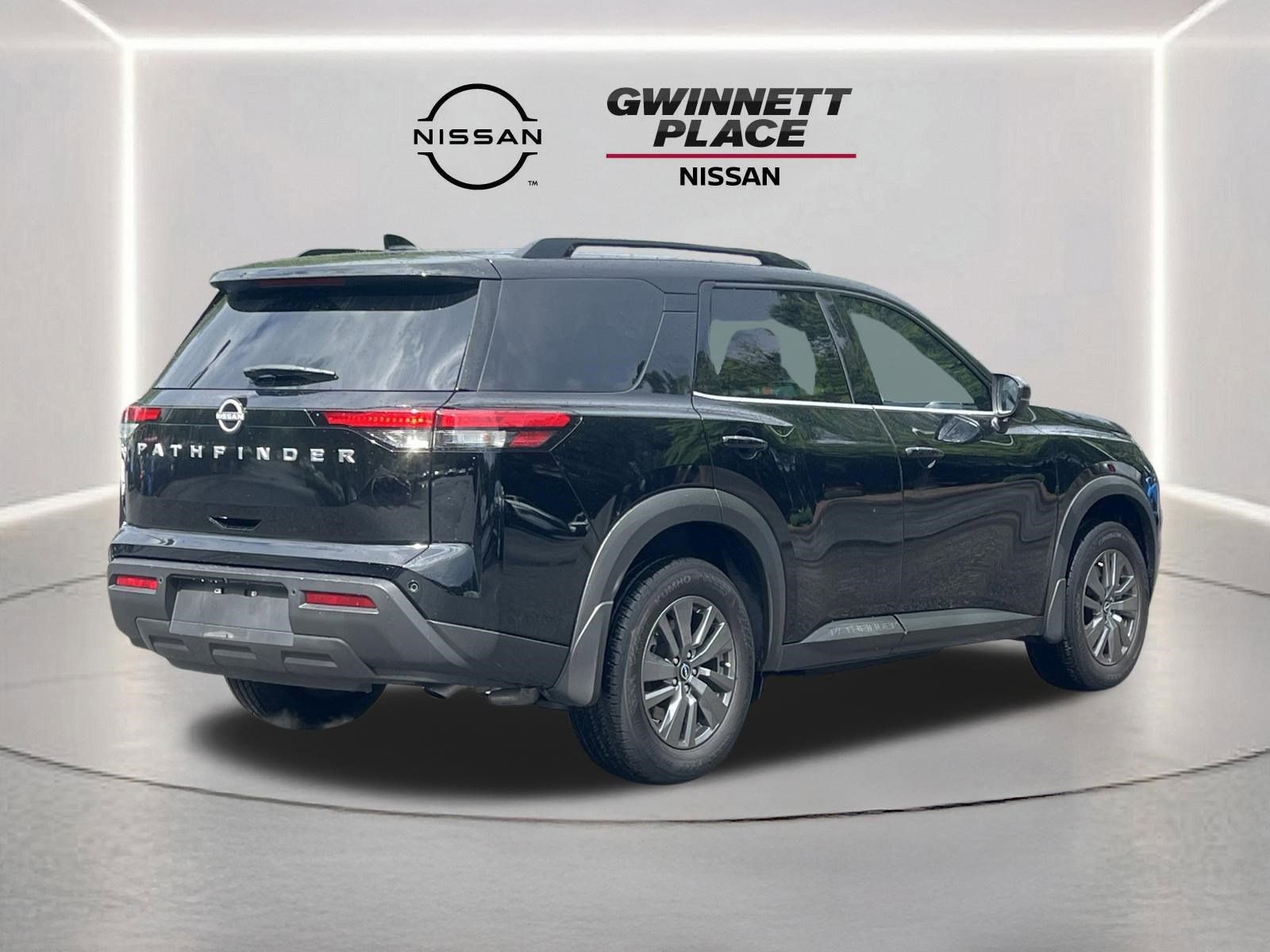 Certified 2025 Nissan Pathfinder SV FWD image 25