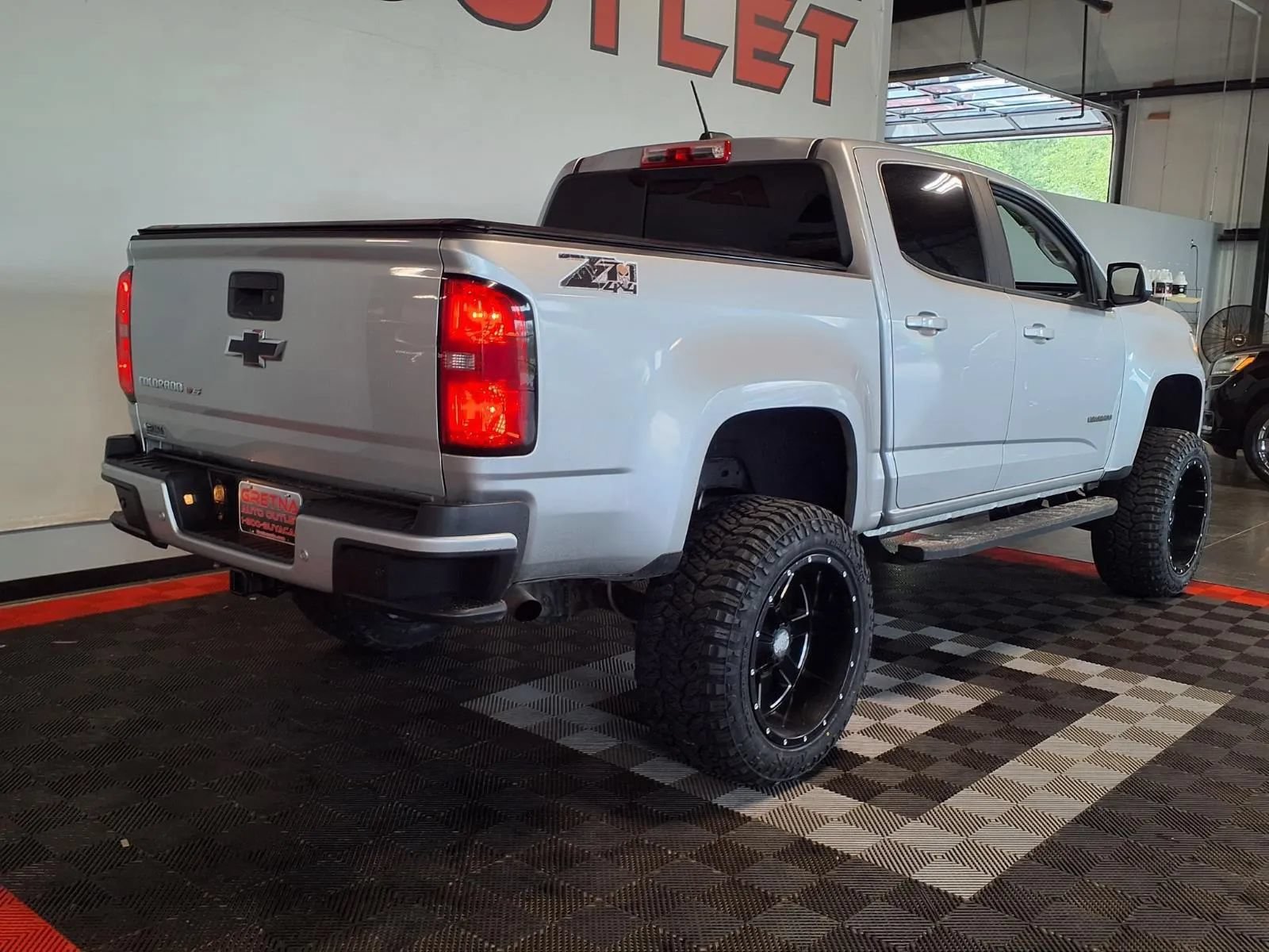 Used 2019 Chevrolet Colorado Z71 AWD/4WD image 7