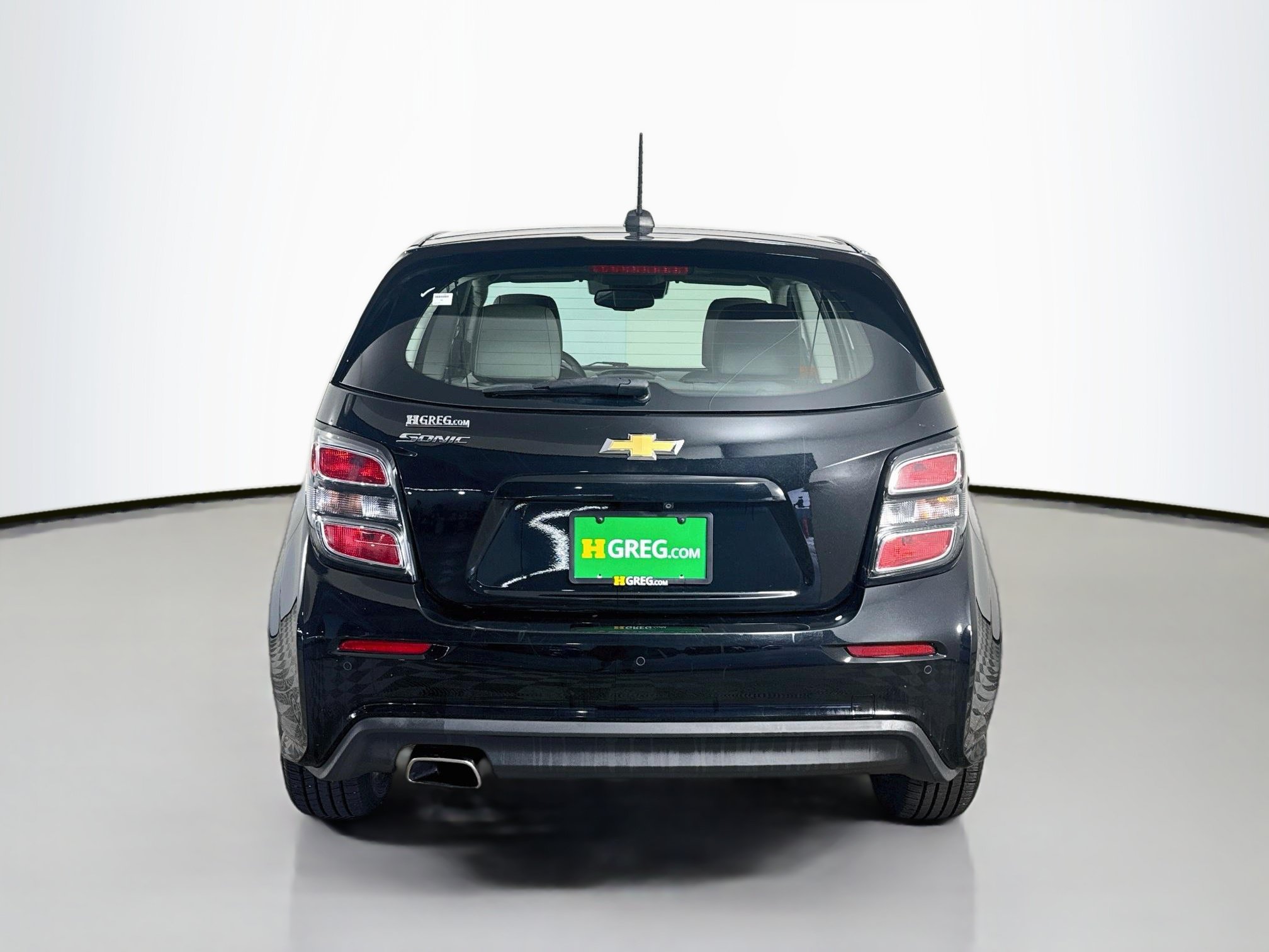 Used 2020 Chevrolet Sonic LT FWD image 8
