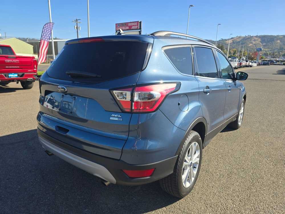 Used 2018 Ford Escape SEL AWD/4WD image 4