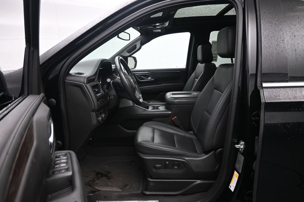 Used 2022 Chevrolet Tahoe LT w/ Luxury Package AWD/4WD image 24