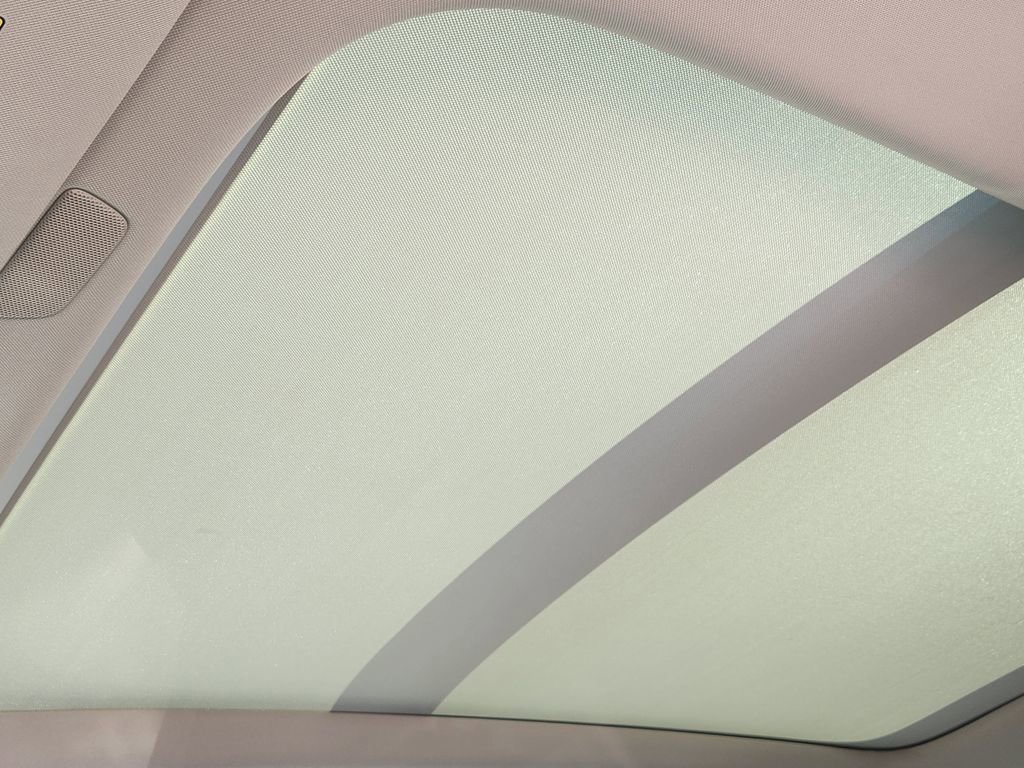 New 2025 Volvo XC90 B6 Core w/ Protection Package Premier image 18