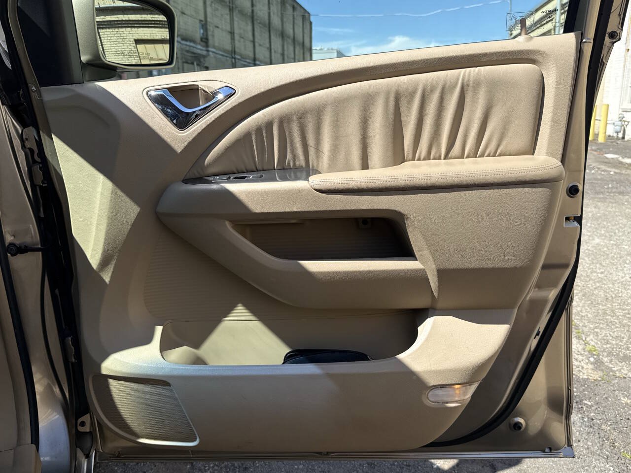 Used 2005 Honda Odyssey EX-L image 9