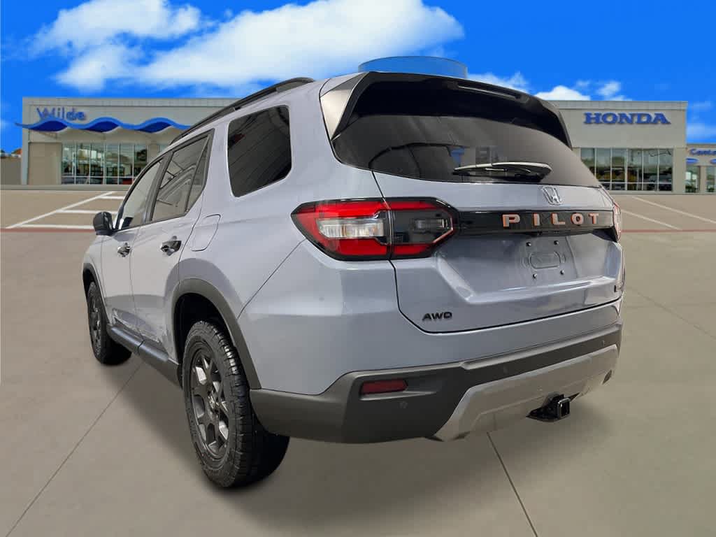 New 2026 Honda Pilot TrailSport image 3