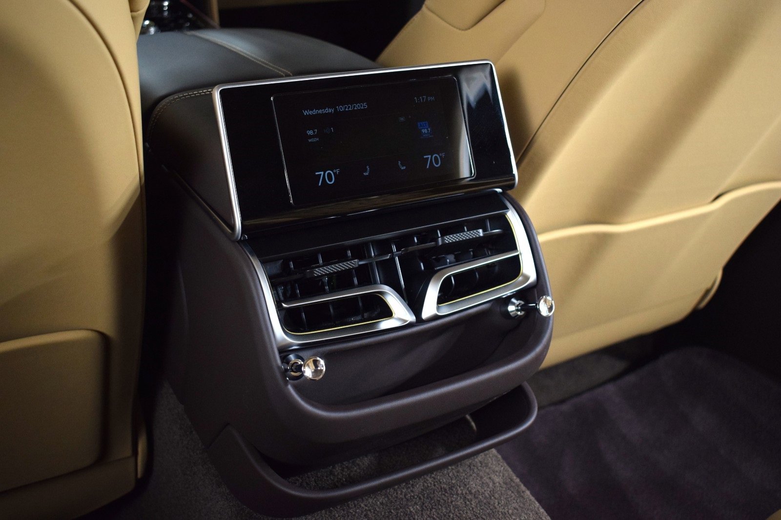 New 2026 Bentley Flying Spur Azure image 20