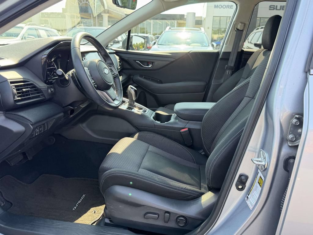 Certified 2025 Subaru Outback Premium AWD/4WD image 17