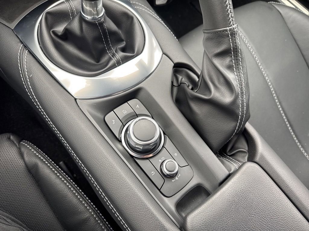 Used 2024 MAZDA MX-5 Miata RF Grand Touring w/ Weather Package RWD image 28