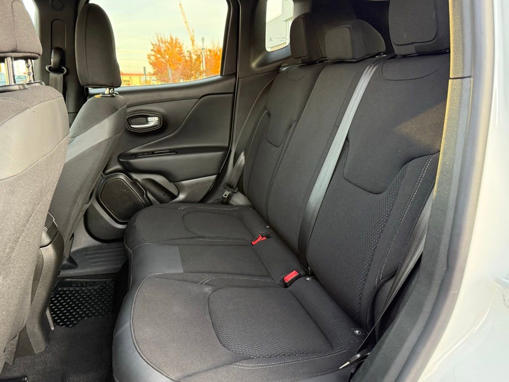 Used 2023 Jeep Renegade Altitude image 23